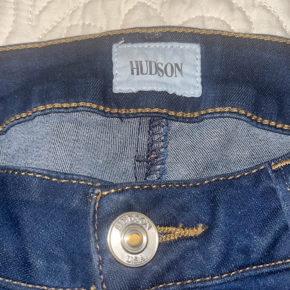 Hudson Viceroy Knee Shorts - Picture 3 of 8